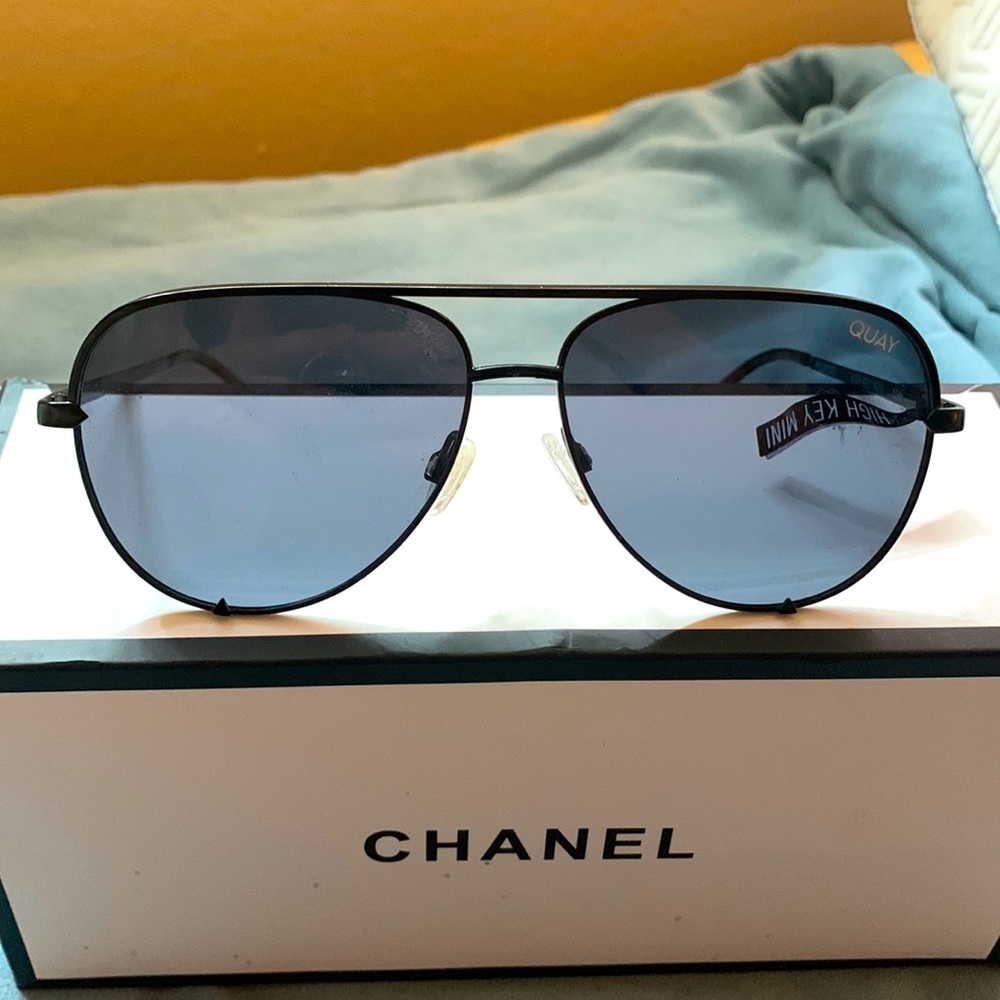 Quay polarized high key mini sunglasses